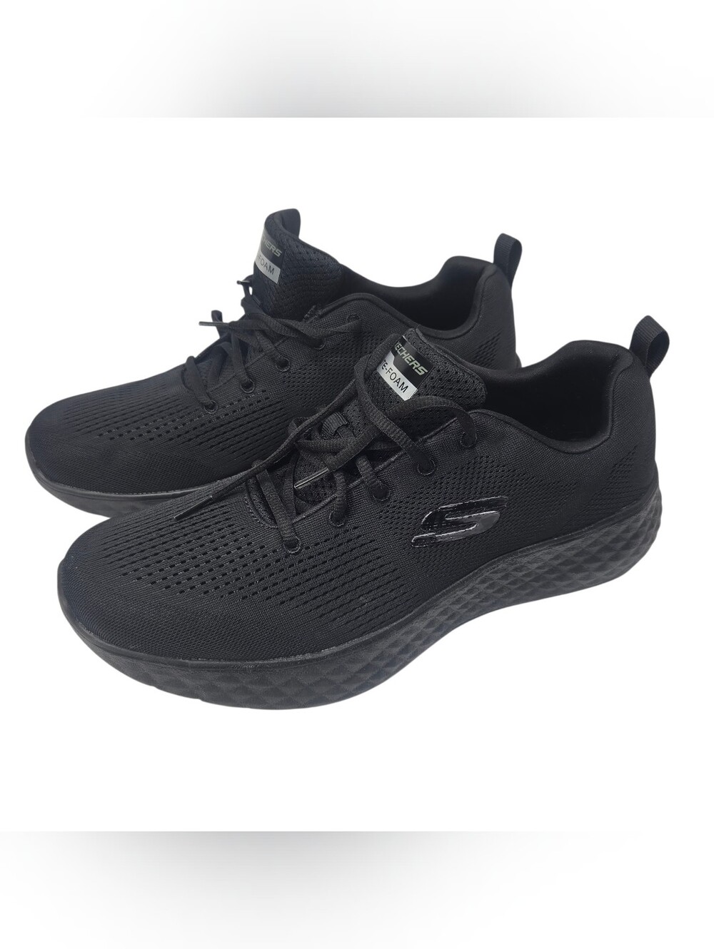 Skechers Men's All-Black Memory Foam Knit Lace-Up Sneakers. Size 13